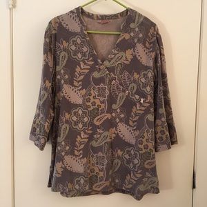 Beautifully cut Tianello blouse tunic
